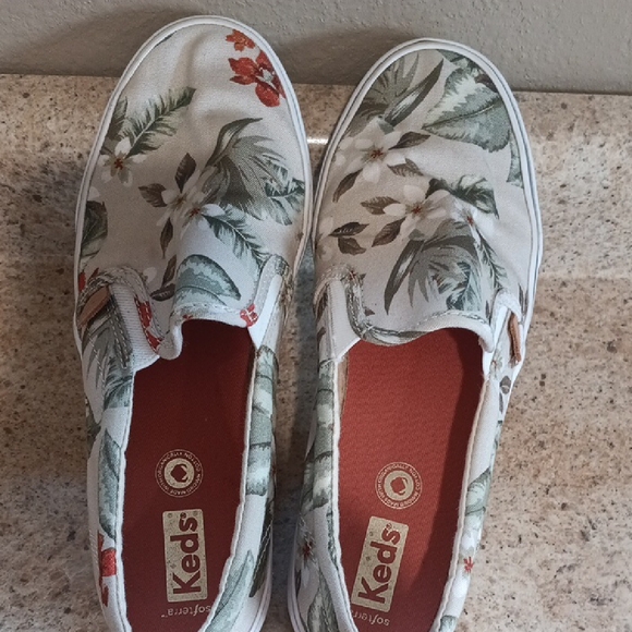 Keds Shoes - Keds Floral Slip-On Canvas Shoes in White with Green and Red Accents